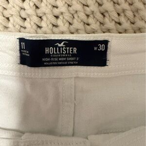 Hollister high rise mom shorts 3in Classic White Denim Shorts